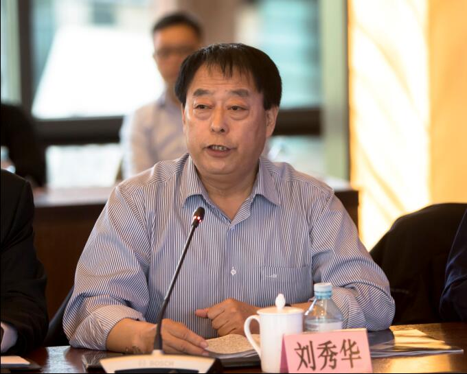 C:\Documents and Settings\Administrator\桌面\QQ截圖劉秀華.jpg