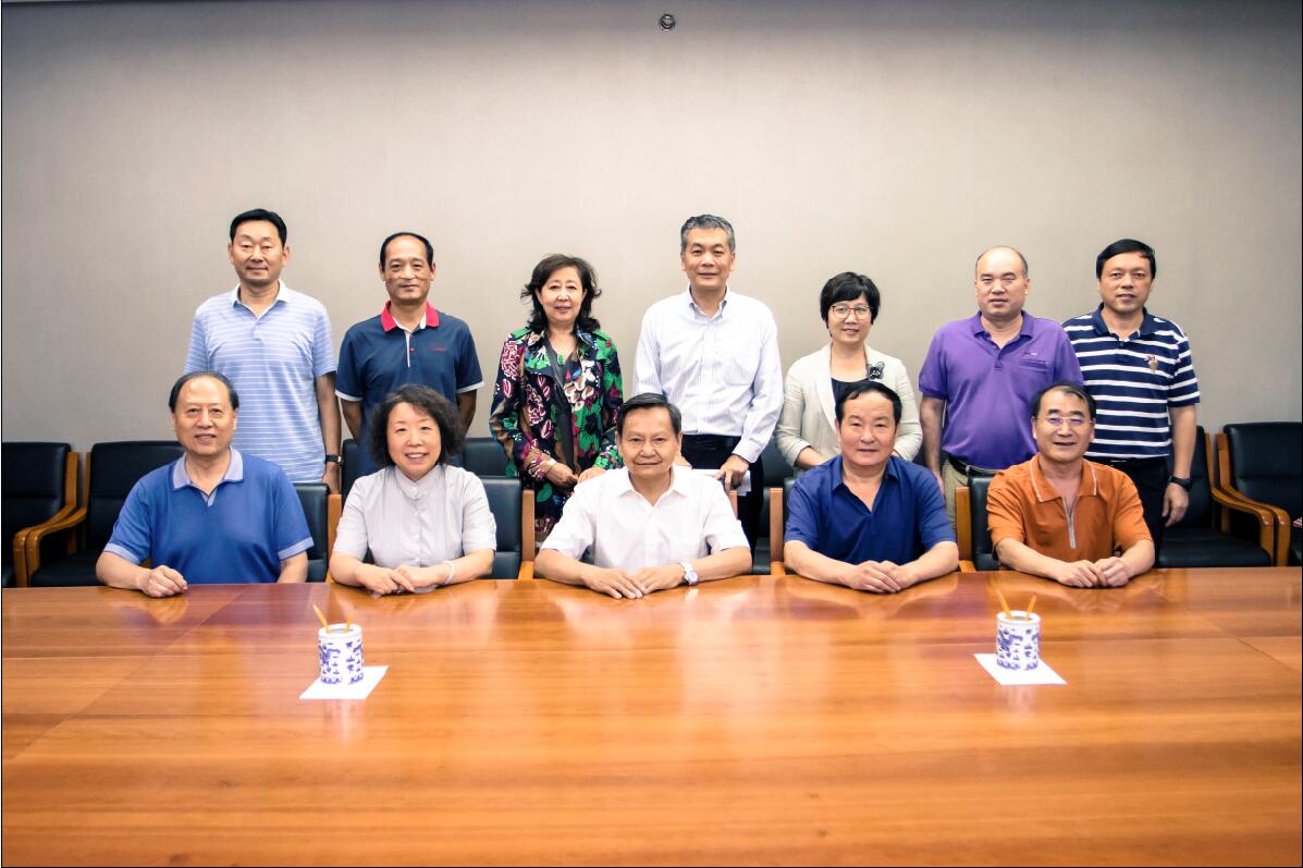 C:\Documents and Settings\Administrator\桌面\QQ截圖輕工離退休干部局.jpg