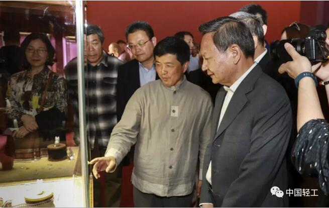 C:\Documents and Settings\Administrator\桌面\QQ截圖3.jpg