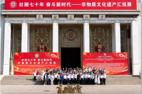 C:\Documents and Settings\Administrator\桌面\壯麗七十年奮斗，非遺展\QQ截圖非遺展5.jpg