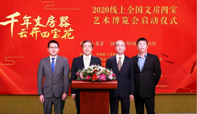 C:\Documents and Settings\Administrator\桌面\圖2合影.png